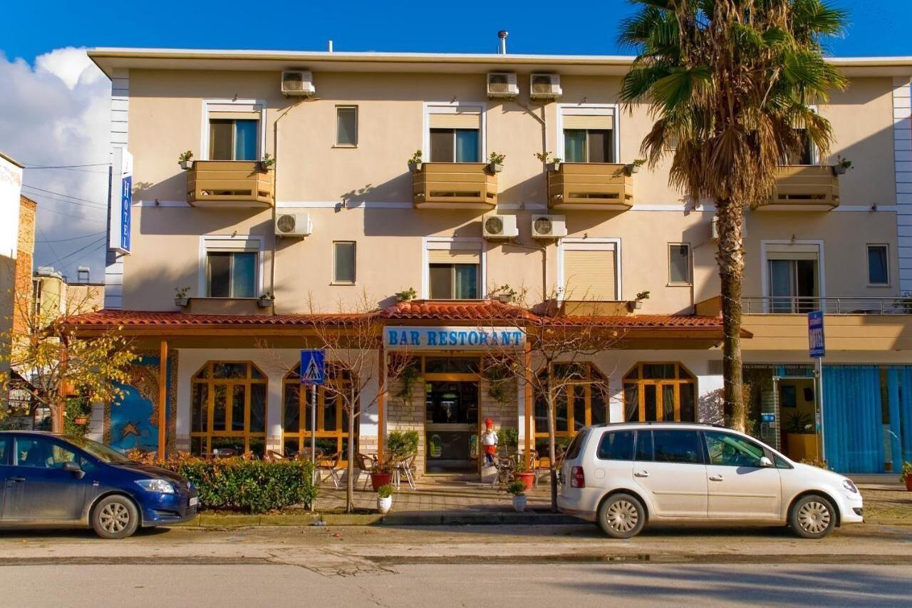 Hotel 4 Stinet Vlore Exterior photo