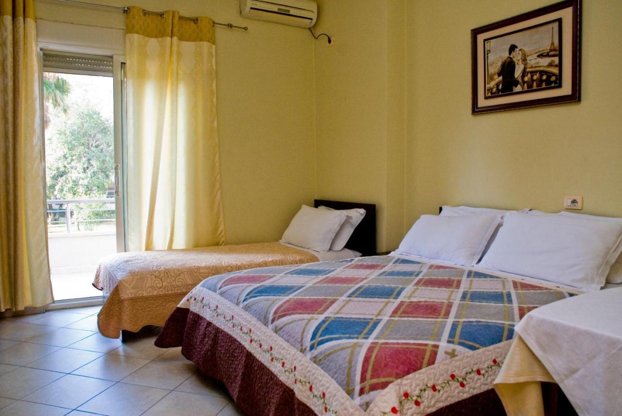 Hotel 4 Stinet Vlore Exterior photo
